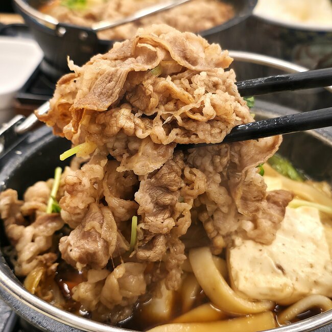 「もう何度頂いたかわからない」吉野家の“お肉2倍盛の限定メニュー”ご飯おかわり無料でお腹パンパンです!「ご飯おかわりはマストよね」「お客さんのほとんどがこれ頼んでた」