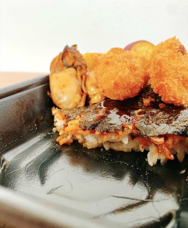 いくらなんでも贅沢すぎる…！ほっともっとの“牡蠣ギュウギュウ弁当”フタを開けてビックリした！《実食レビュー》