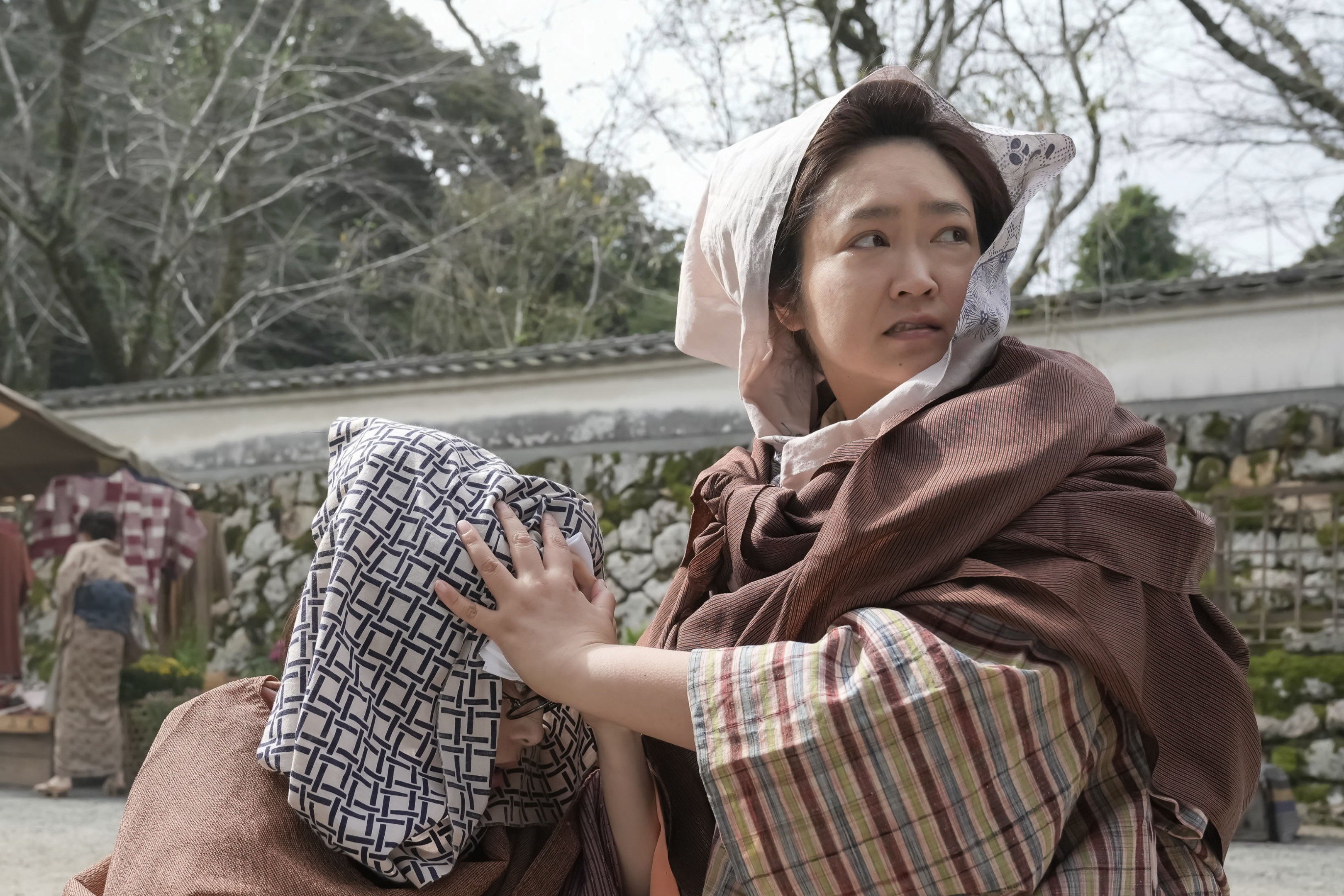 岩崎う大が投げ飛ばされスタジオがシーン…トミー・バストウ「怒りの演技」に緊張〈ばけばけ第87回〉