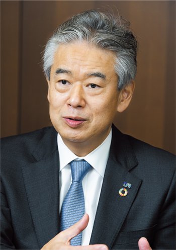 貨物鉄道輸送に強烈な追い風。カーボンニュートラルと「2024年問題」解決の切り札となるか