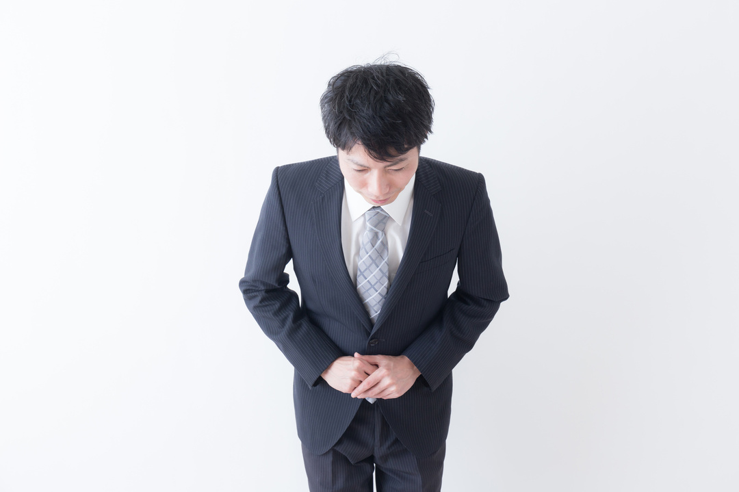お客さまが通路を譲ってくれたとき、<br />無言で通り過ぎていませんか?<br />