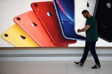 アップル、時価総額1兆ドル回復の道は遠い
