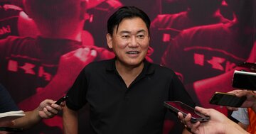「絶対に日本へ行かない!」バルサ戦中止危機を36時間で覆した、楽天・三木谷会長の“驚きの交渉術”とは?