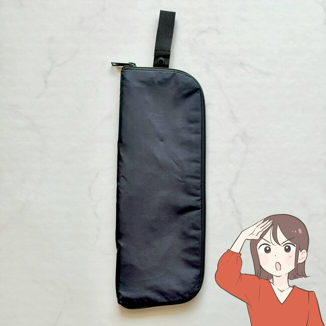「バッグを濡らさない」「雨の日が苦痛ではなくなった」無印良品の“天才レイングッズ”外出がラクになって嬉しい！「折りたたみ傘ユーザーにおすすめ」