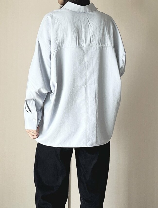 「思わず2色買い」GUの“2490円トップス”サッと羽織るだけでオシャレなの…!「ヘビロテしてます」「着痩せして見える」