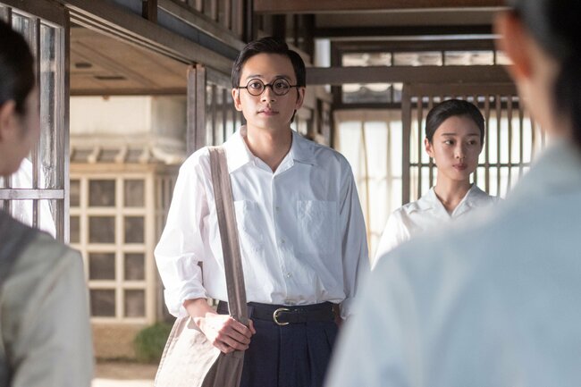 今日の15分は、このシーンのためにあった――釜次（吉田鋼太郎）とくら（浅田美代子）、“よさこい節”で交わしたふたりだけのさよなら【あんぱん第79回レビュー】