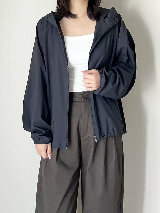 「去年に引き続きリピート購入」無印良品の“春カーディガン”ゆったり楽ちんでUVカットもできる優れもの！「初夏から大活躍しそう」「二の腕隠しにとても重宝」