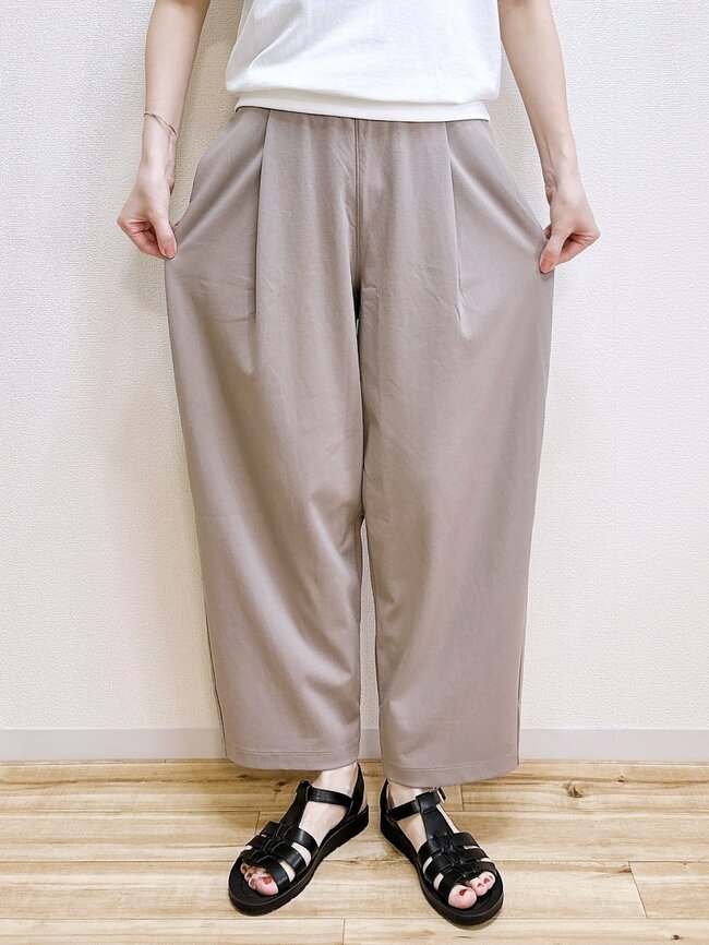 【無印良品】「猛暑日でもサラサラ」2990円の“楽ちんワイドパンツ”毎日はきたくなる心地良さ!「想像以上の快適さ」「シルエットもカッコよい」《購入レビュー》