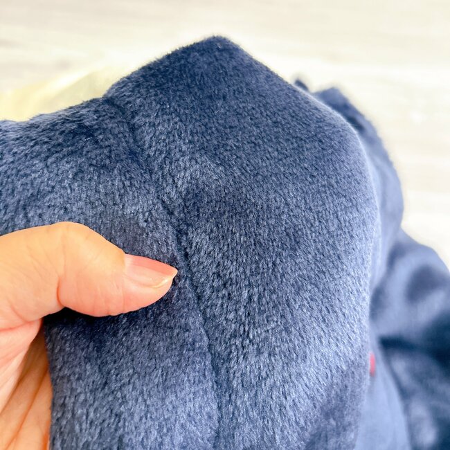 待って、しまむらヤバイ…!キティちゃんになれる「ふわふわトップス」がレトロかわいい!寒さ対策にもぴったりです!