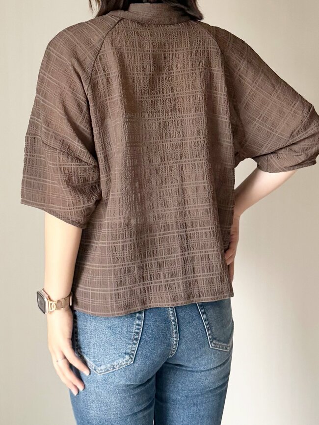 しまむらで見つけた“1639円トップス”→ぽわんとした袖が可愛すぎる！「サッと羽織るだけでオシャレ」