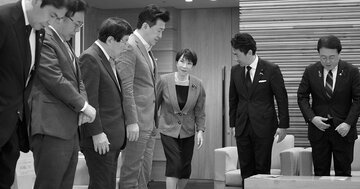 ナフサ、消費税、皇位継承…側近不在で見えてきた「高市首相の万能感」の大きな落とし穴