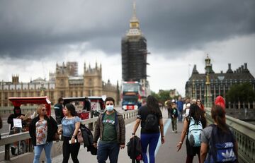 英政府、「デルタ型」感染拡大もほぼ全ての規制解除へ