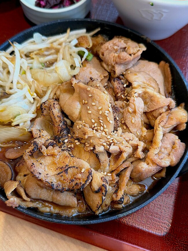 「美味しすぎて飛んだ」「お腹いっぱい！」なか卯の“肉2倍盛りメニュー”食べ応えがスゴすぎる！「ご飯が進んでしょうがない」