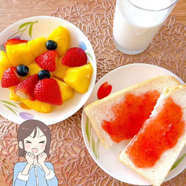 思わずまとめ買いした…！セリアの「昭和レトロな食器」チューリップ柄が可愛すぎる！