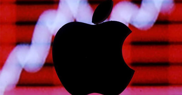 アップルが米初の「1兆ドル企業」目前 アップルが米初の「1兆ドル企業」目前