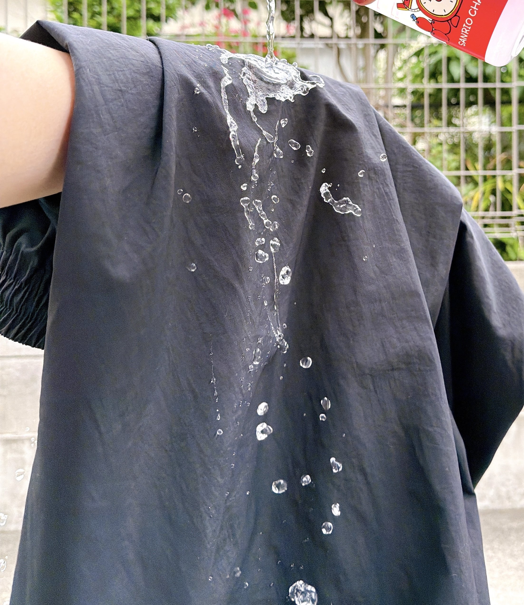 【ワークマン】雨の日の悩みを解決…！1780円の“水を弾くスカート”ふんわりシルエットが大人かわいい！体型カバーもできて天才です！【購入レビュー】