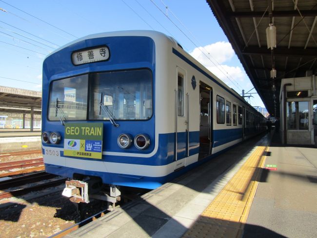鋼製車体の3000系電車