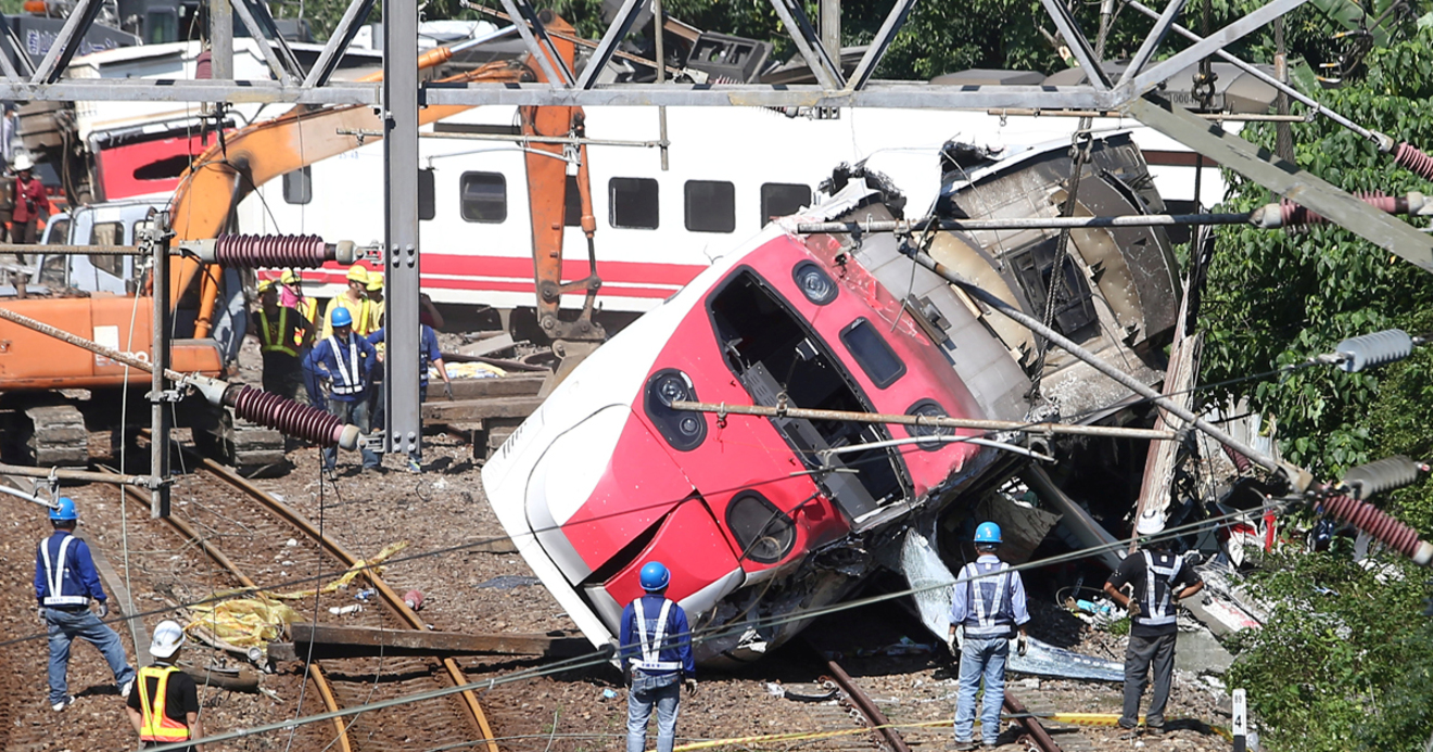 台湾脱線事故で発覚した日本製車両の設計ミスはどの程度重大か News Amp Analysis ダイヤモンド オンライン
