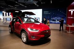 テスラ、50億ドルの増資計画を発表　株価急騰を追い風に
