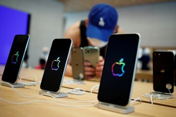 アップルとアマゾン新たな競争、売上高1000億ドル