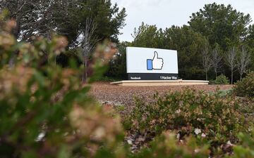 米FTC、フェイスブックを独禁法違反で提訴準備＝関係筋