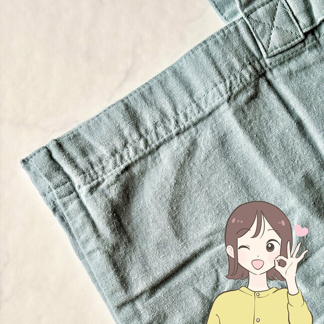 「色違い2個目購入」無印良品の“1290円トートバッグ”2泊分の荷物が入って優秀！「ポンポン物を入れられます」「一目惚れして即決」《購入レビュー》