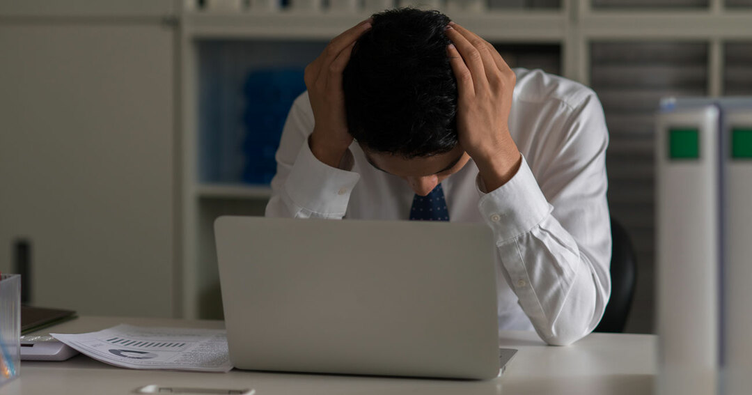 「上司に叱責され、ミスが怖くなった」とし、必要以上の確認作業を繰り返して残業が続いていまいました