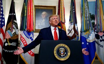 トランプ陣営、IS指導者排除で献金促す