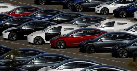 テスラ車修理に数カ月、「生産地獄」に次ぐ難題