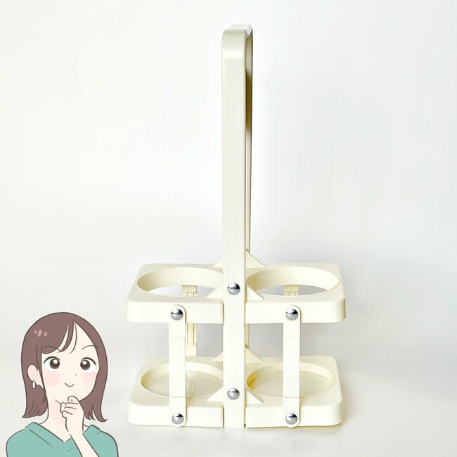 「スタバの店員さんに褒められました」3COINSの“天才ドリンクホルダー”便利すぎて毎日持ち歩きたい！「迷わず購入しました」「これでスタバが楽になります」