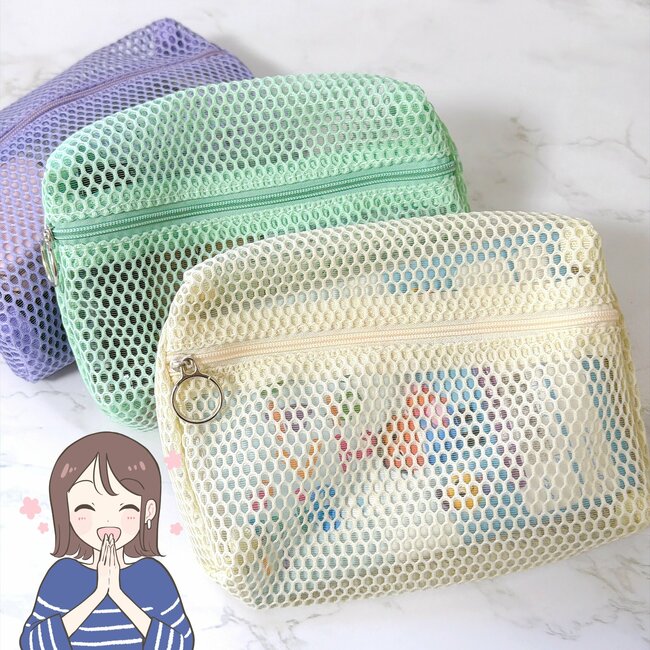 お薬が200錠も入った！セリアで見つけた「無印良品みたいなポーチ」可愛くて全色まとめ買いしちゃった！《購入レビュー》