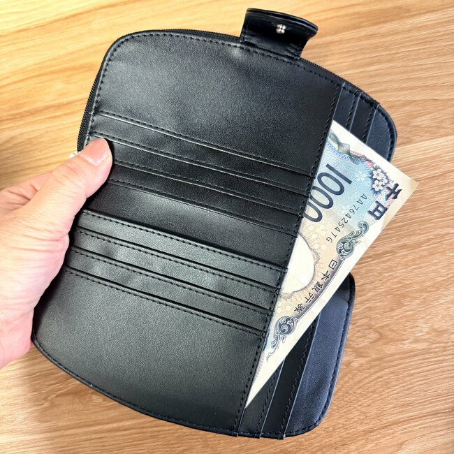 【しまむら】レシートや病院の明細書がすっぽり入って便利！979円の「ポケットたくさん財布」お会計がスムーズになって嬉しい！《購入レビュー》