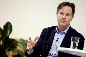 フェイスブックは分断あおるか　メタと研究者が対立