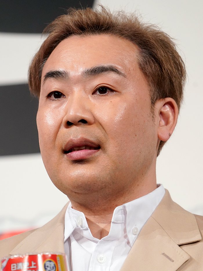 お笑い芸人フットボールアワーの岩尾望
