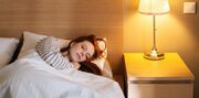 よく眠るためにすべき、シンプルなこと。寝室の灯り、温度、そしてもっとも重要なこととは?