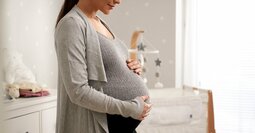 妊婦さんには「少なくとも4人」困ったときに頼れる人が必要【東京都医学総合研究所の調査より】