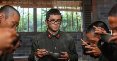 アンパンマン誕生のきっかけ「空腹」エピソードに突入、やなせたかしが笑う中国人に感心した意外なワケとは【あんぱん第57回レビュー】
