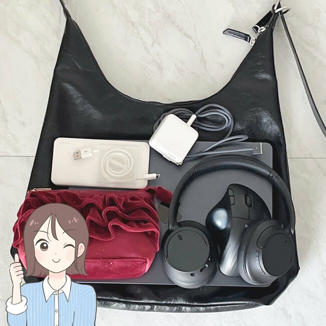 「サイッコーに可愛い!」「たくさん入るしとっても軽い」GUの“大容量バッグ”どんなコーデにも合わせやすい!「超お気に入りのアイテム」