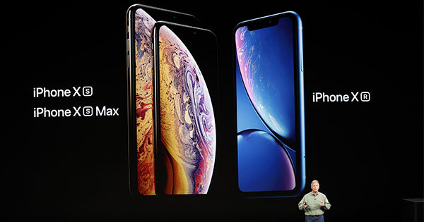 新型iPhoneと腕時計型端末Apple Watchの新製品を発表 新型iPhoneと腕時計型端末Apple Watchの新製品を発表