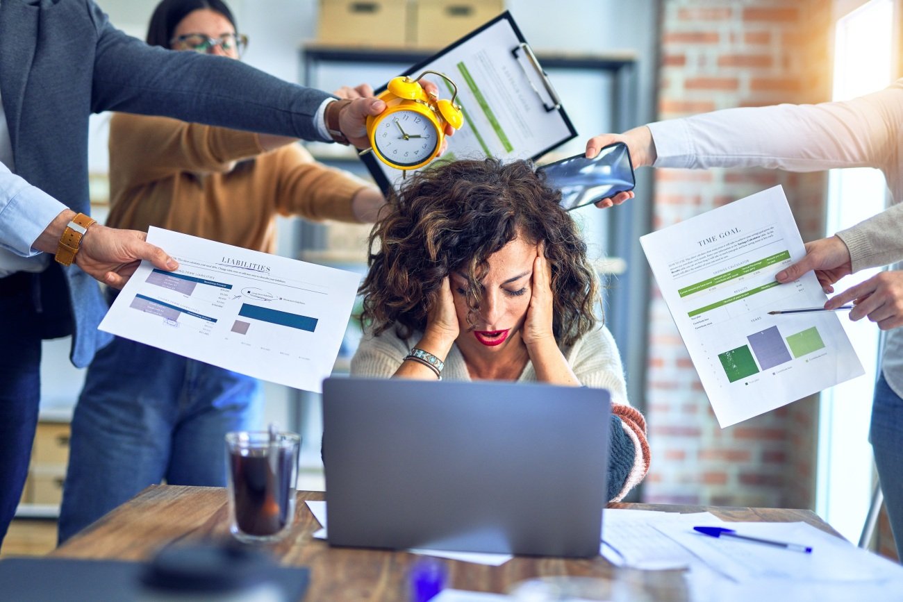 職場にいる「何でも自分でやる」人は出世しない。出世する人はどうする？