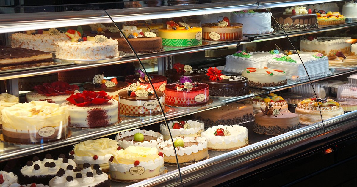 ケーキ屋さんのショーケース