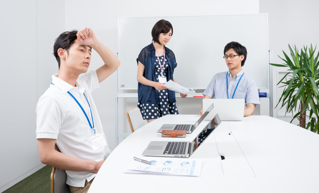 室温28度のオフィスで仕事の生産性は15％落ちる