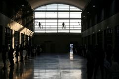 米最高裁、戦時法適用の移民送還を再び差し止め