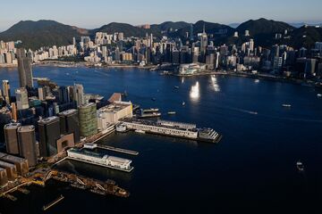 中国ハイテク株売りで苦境の香港、期待は消えず