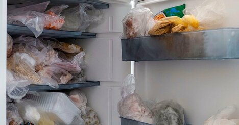 【1500軒以上片づけたプロが教える】いつも冷蔵庫が片づいている人がしているちょっとしたコツ