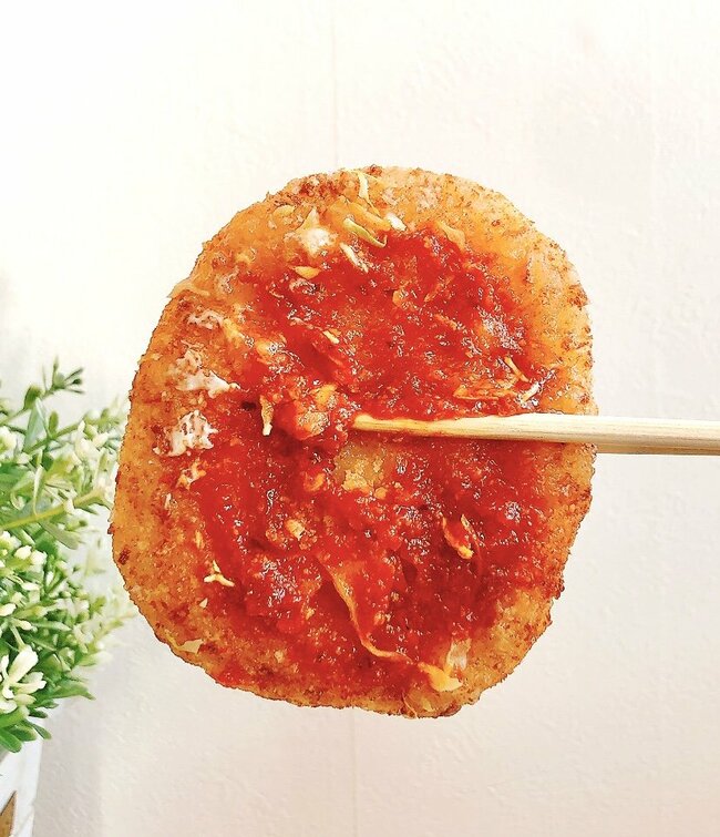 「えげつない中毒性」「あと5個は余裕で食える」モスバーガーの“期間限定バーガー”ひとくちでリピを確信したよ…！「食べたばかりなのに、もう1回食べたい」