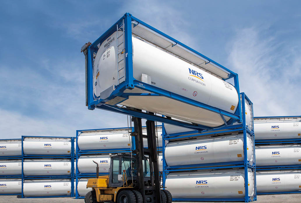 海外拠点を拡充、人と挑戦を大切にする化学品総合物流企業