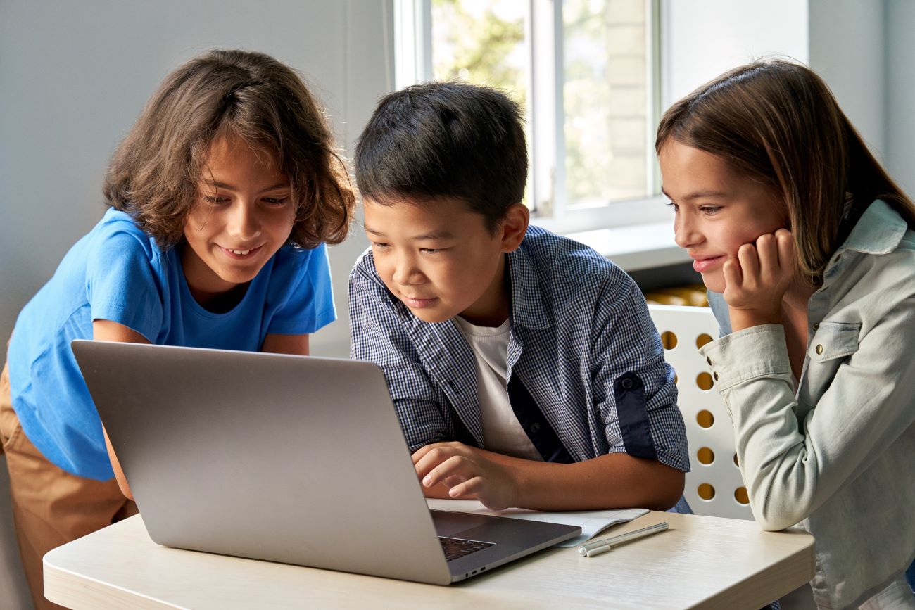 【中学受験に役立つ】プログラミング教育の必修化、その本当の狙いとは?