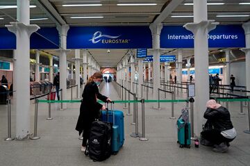 英のコロナ変異種、欧州諸国などが入国制限で流入阻止へ