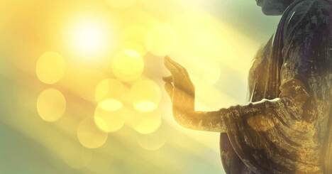 影響力のある人ほど、他人を変えようとしない。影響力のない人ほど、他人を思い通りに動かそうとする。